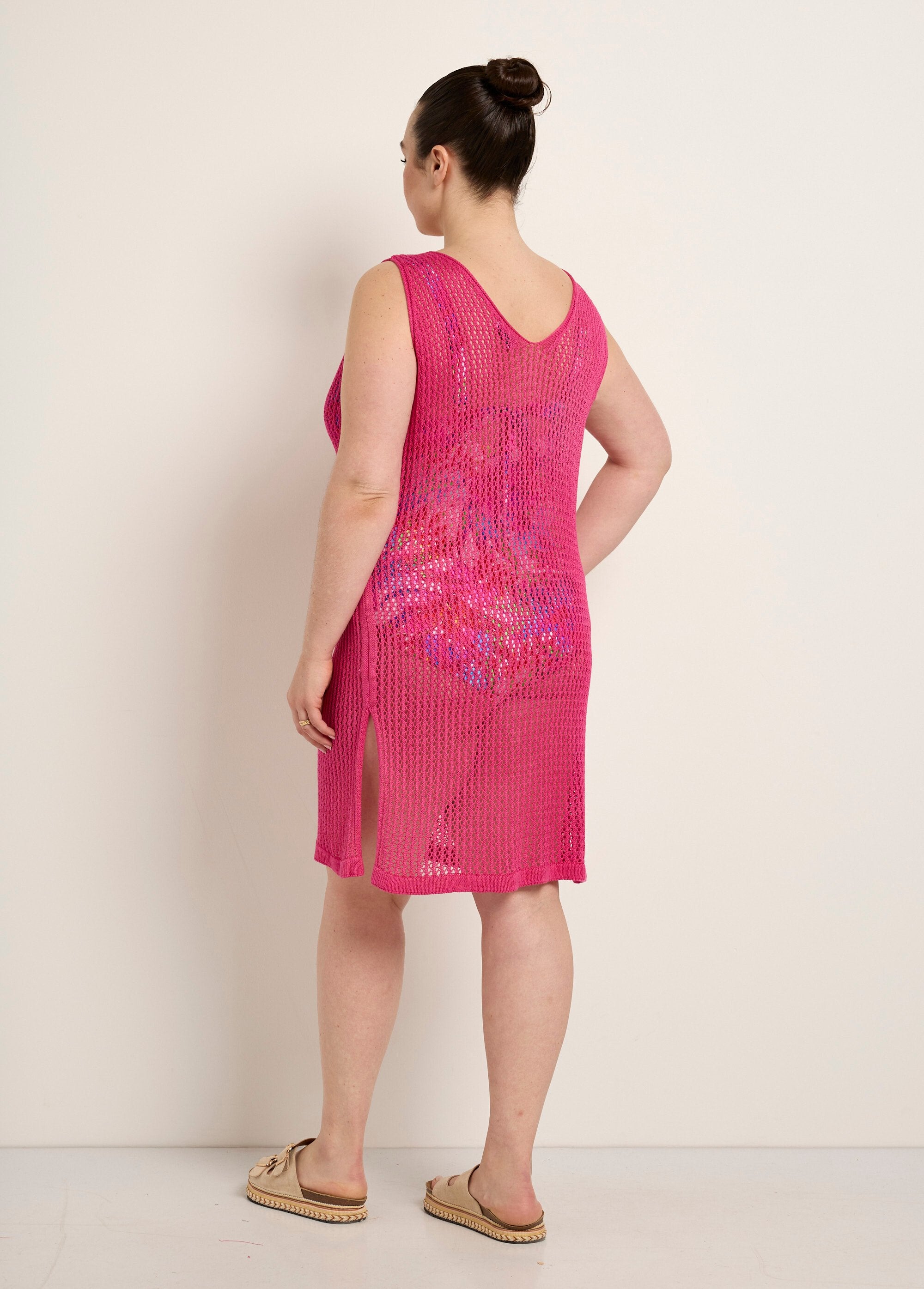 Sleeveless_mesh_beach_dress_Fuchsia_DO1_curvy