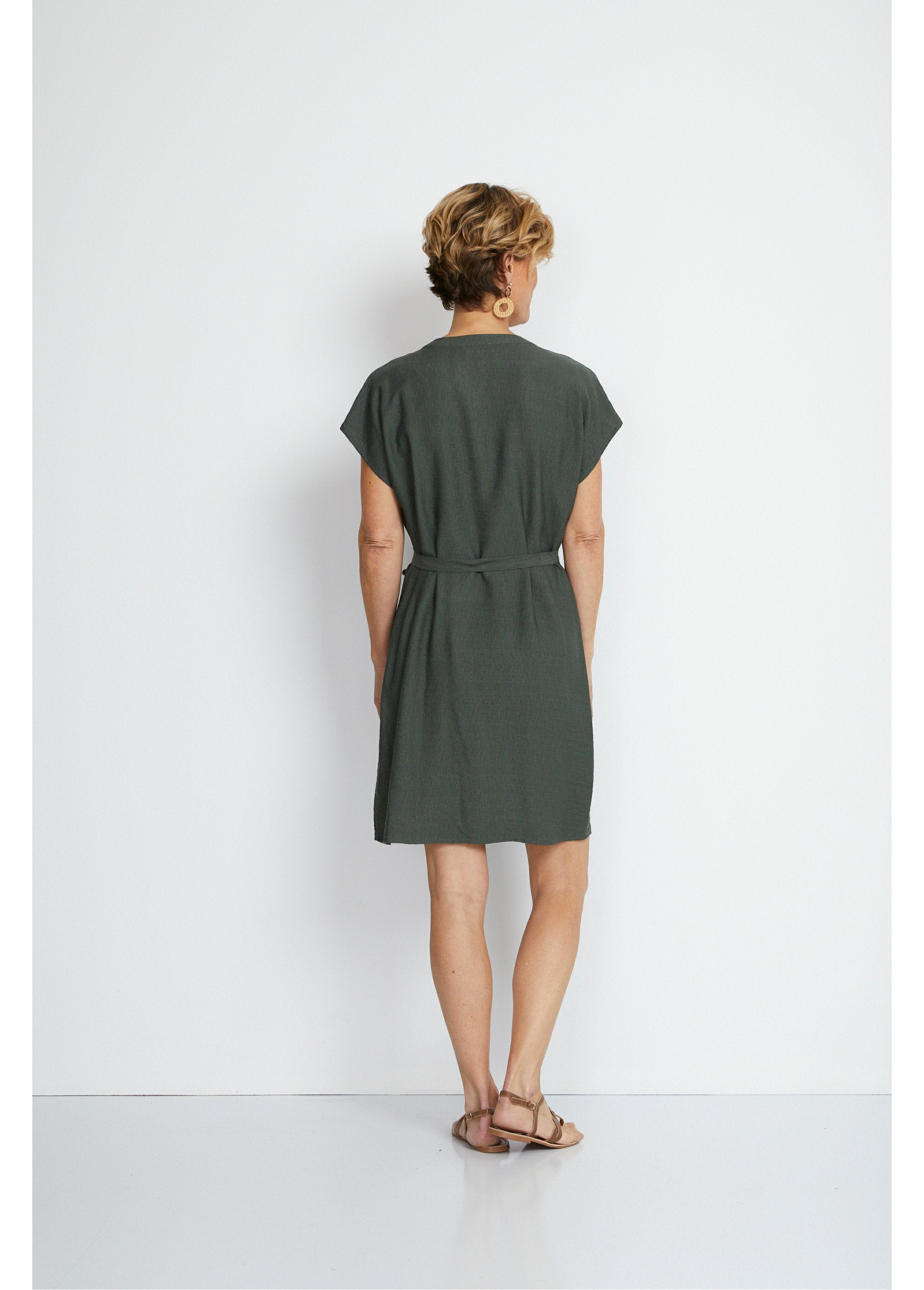 Short_cover-up_dress_with_kimono_sleeves_Khaki_DO1_slim