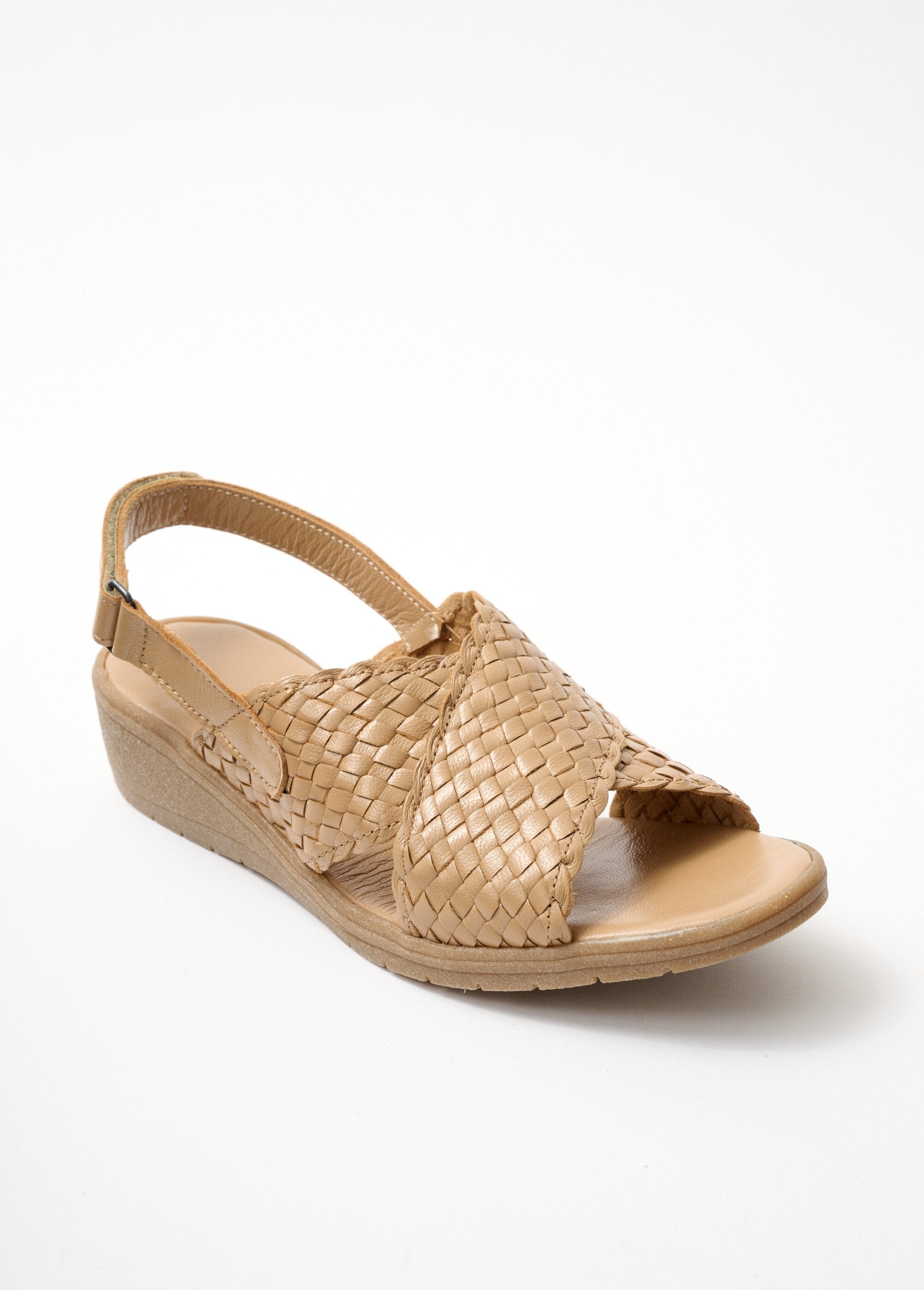 Comfort_width_braided_leather_sandals_camel_FA1_slim