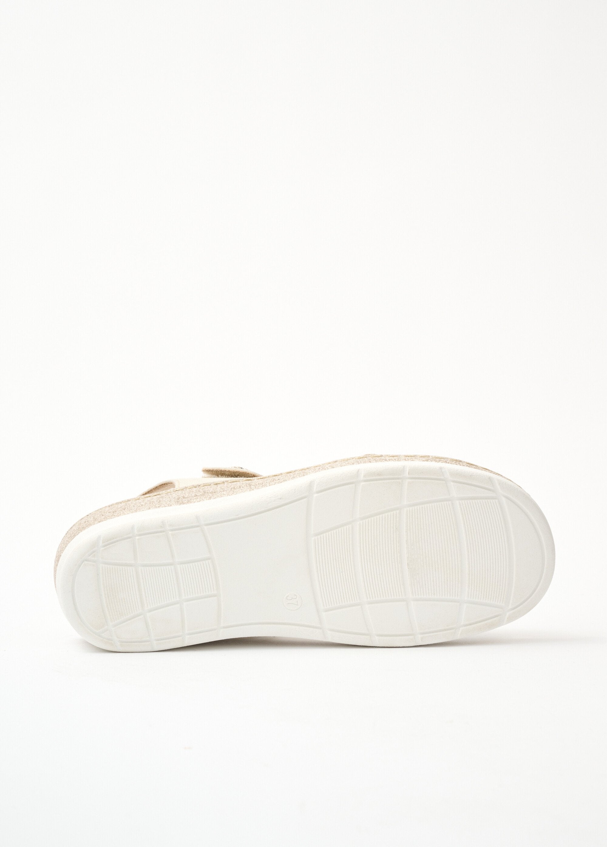 Comfort_width_Velcro_sandals_Beige_and_silver_UN1_slim