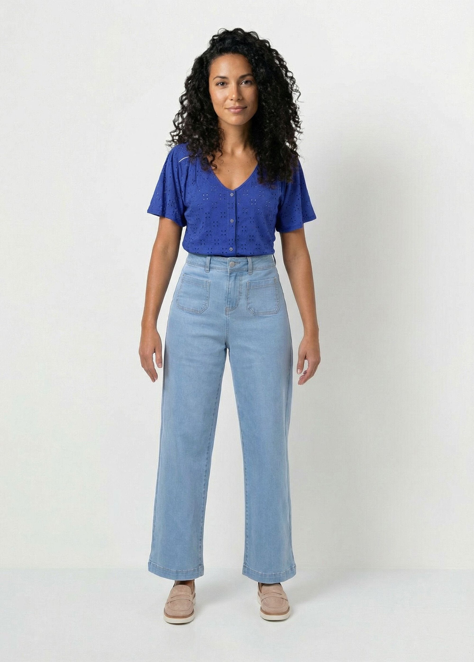 T-shirt_col_V_maille_effet_broderie_Bleu_dur_SF1_slim