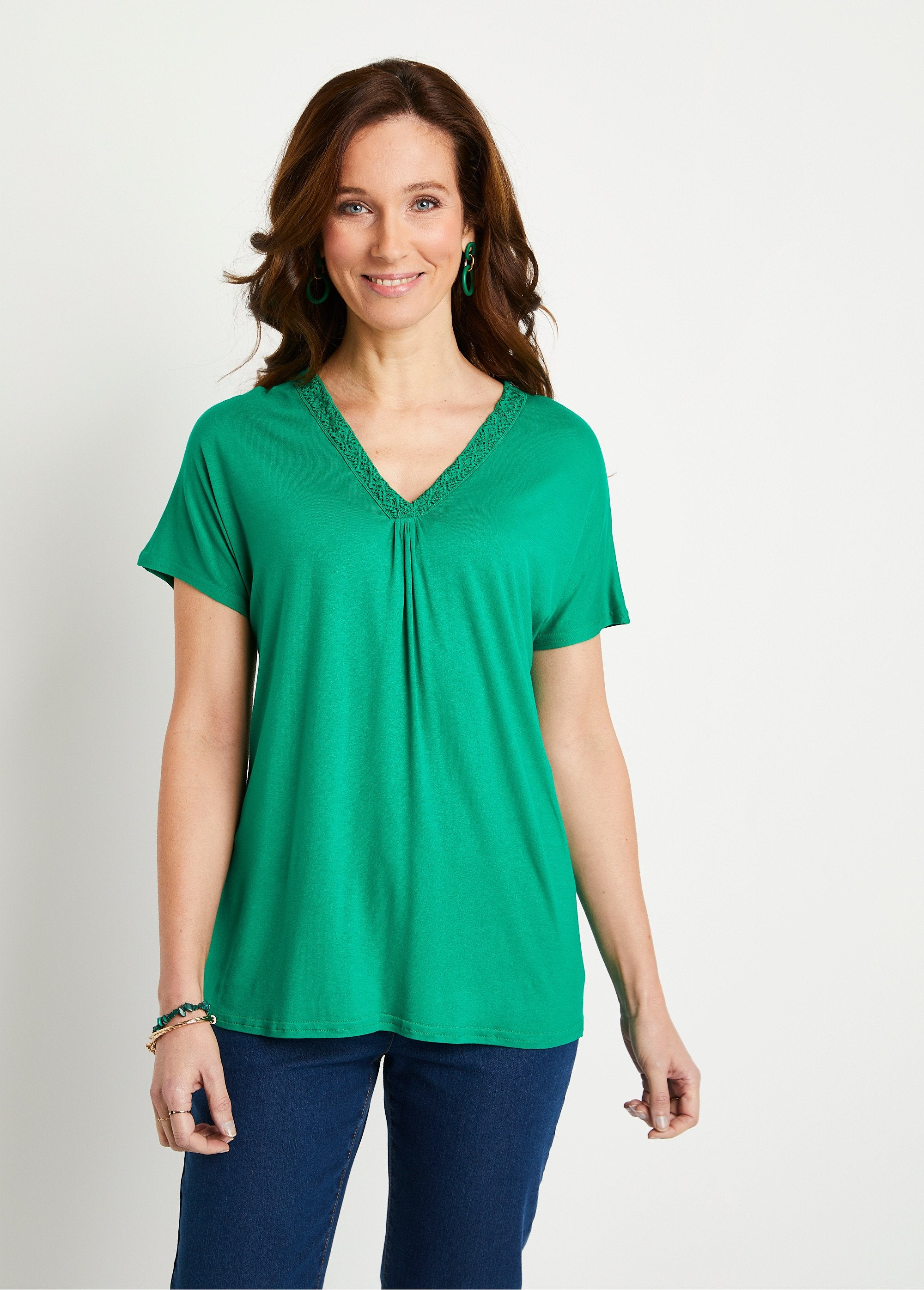 Long_flared_lace_t-shirt_Green_FA1_slim