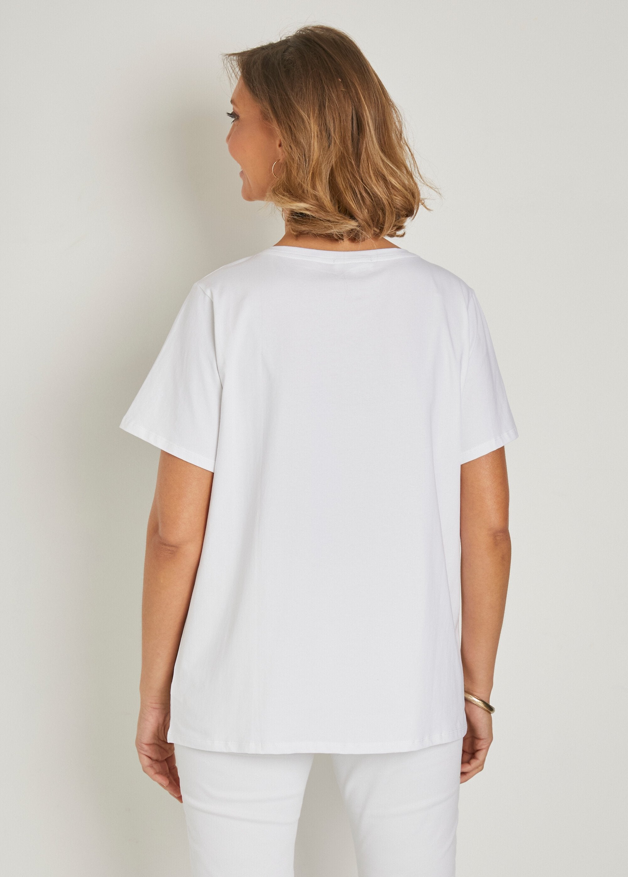 Embroidered_hearts_T-shirt,_short_sleeves_White_DO1_slim