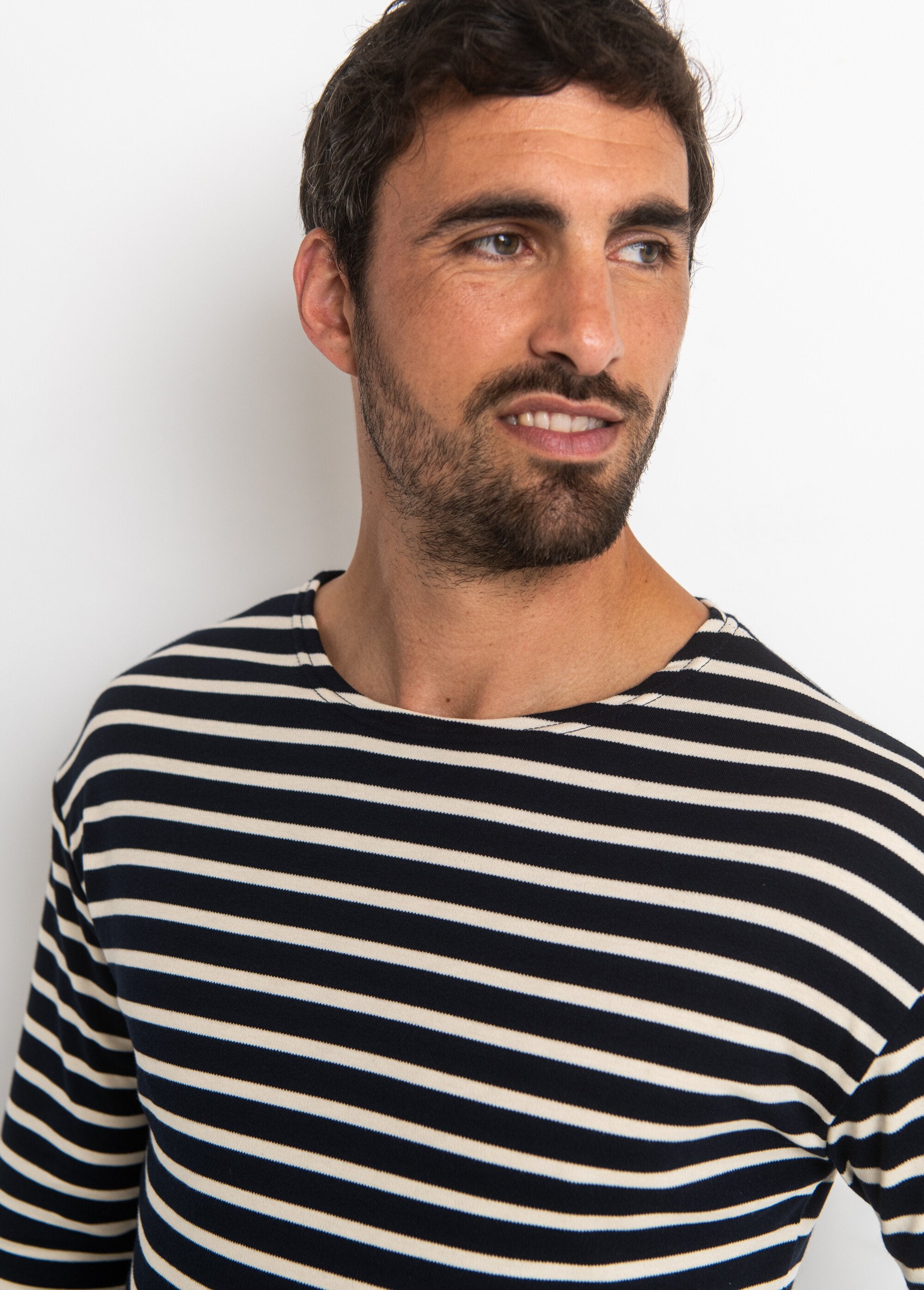 Striped_sailor_top_with_long_sleeves_and_round_neck_Navy_and_ecru_DE1_slim