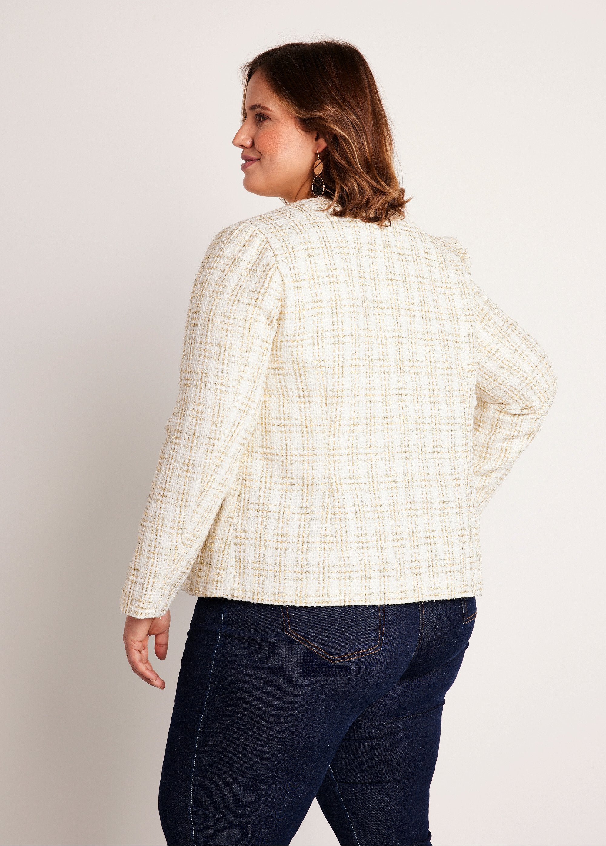 Short_collarless_jacket_in_tweed_effect_fabric_Natural_and_golden_DO1_curvy