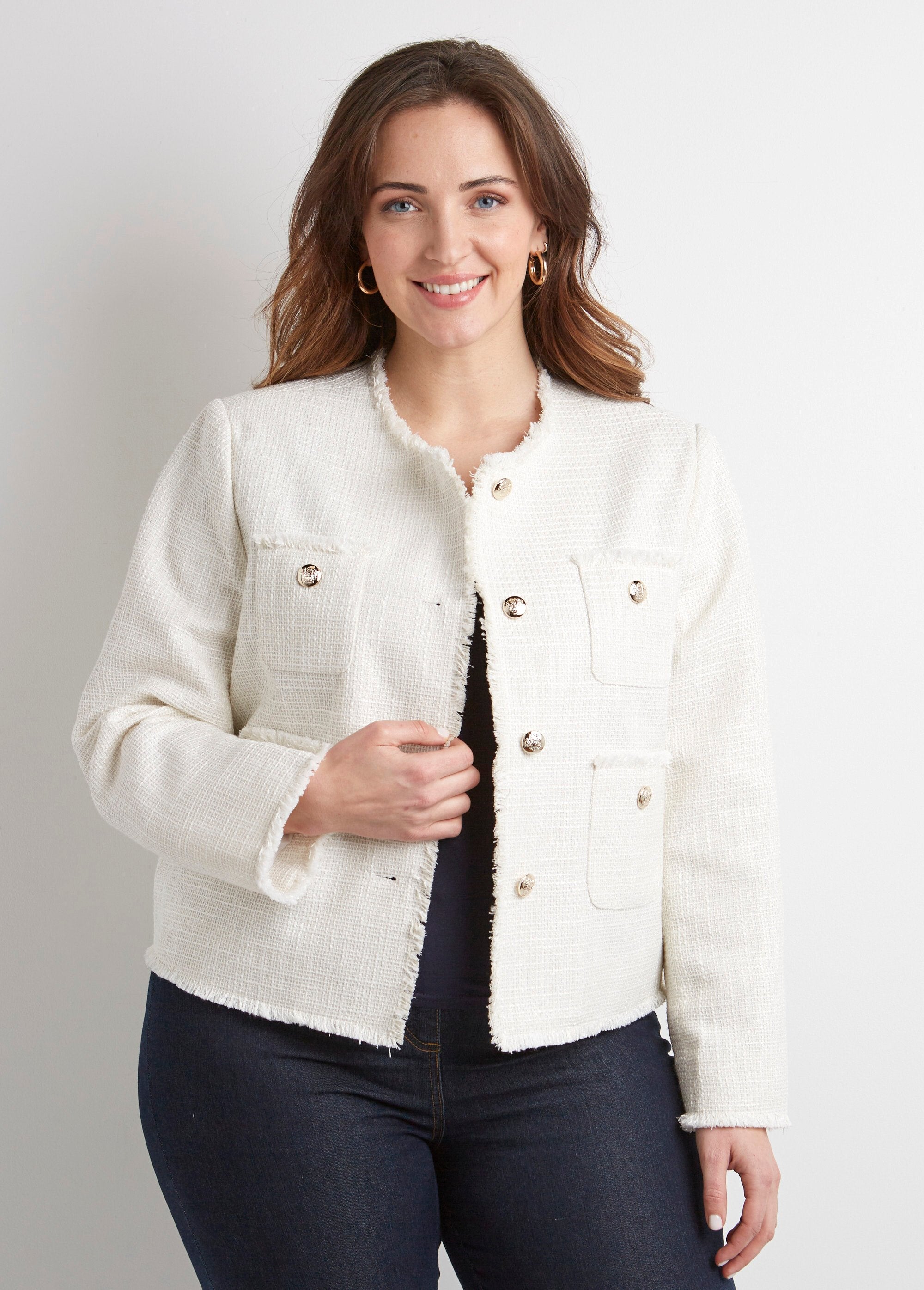 Short_buttoned_collarless_jacket_in_plain_woven_fabric_Ecru_FA1_curvy