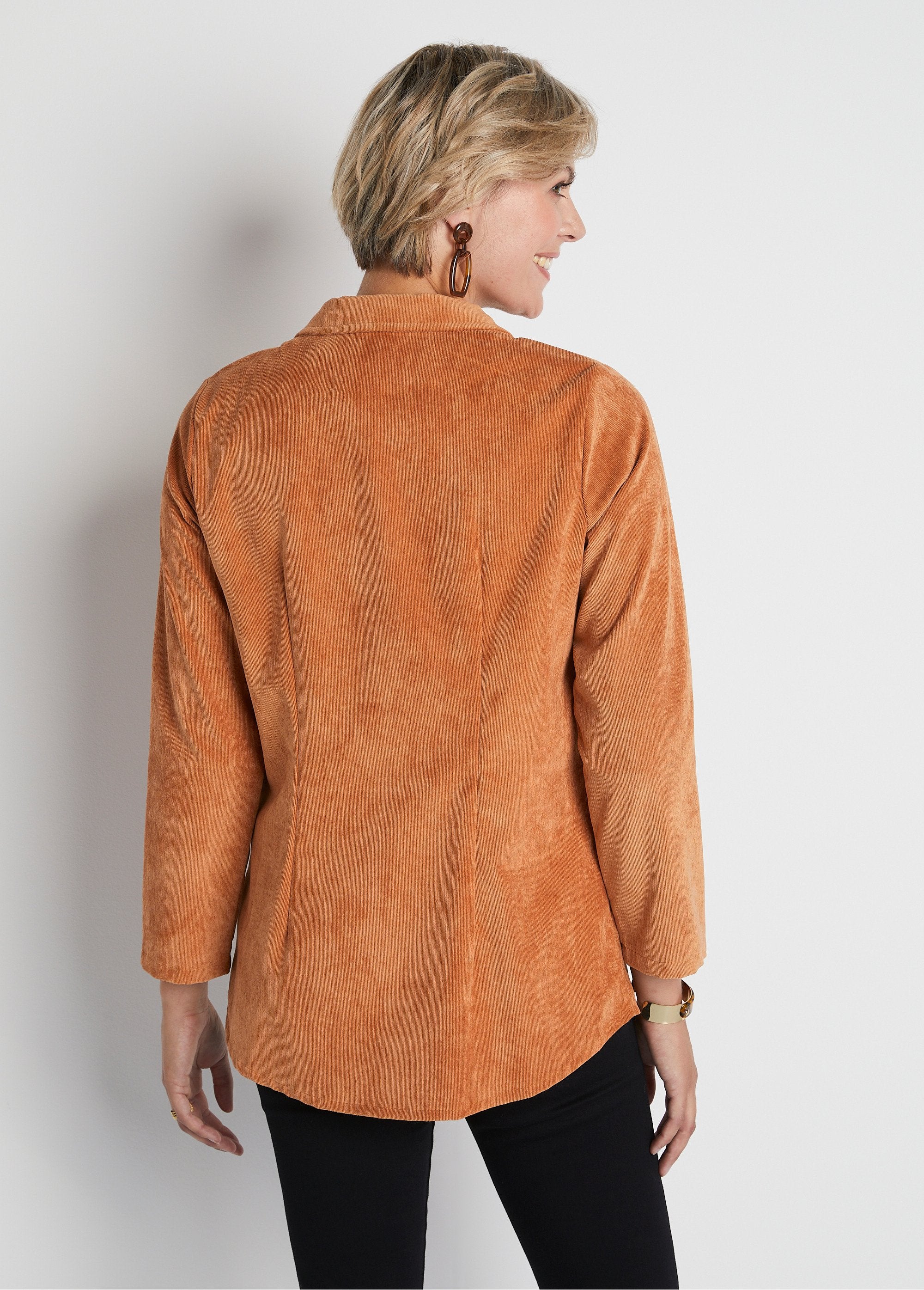 Milleraies_velvet_overshirt_jacket_with_tailored_collar_Caramel_DO1_slim